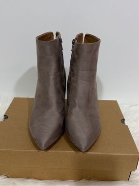Women's Suede Taupe Pointed-Toe Ankle Boots